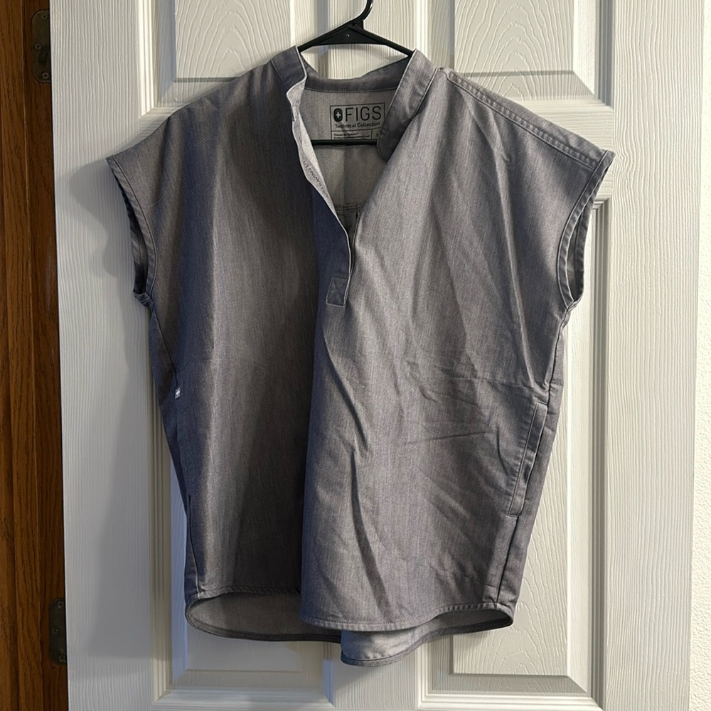 Figs Scrub Top